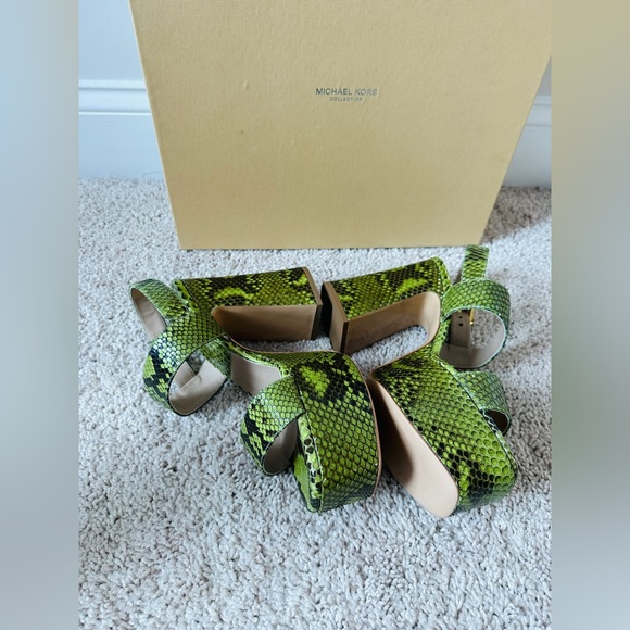 Michael Kors Collection Blair Genuine Python Snake Leather Size 41 - Picture 4 of 7